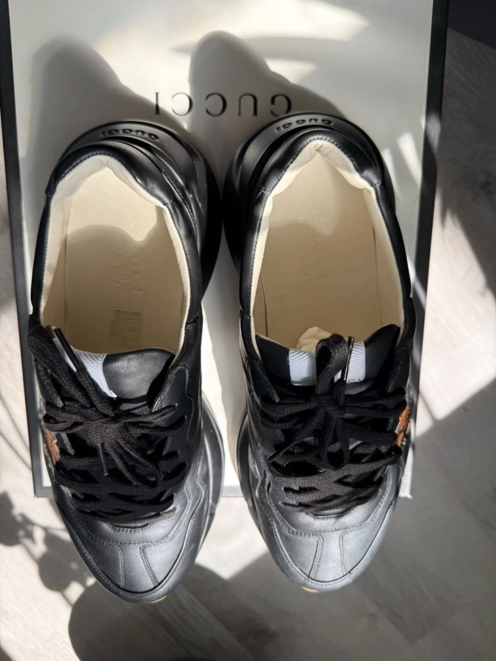 GUCCI MENS LEATHER SNEAKERS SIZE 9 - Picture 11 of 14